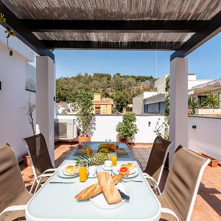 Faro's Citylights - Amazing Roof Terrace Holiday home Malaga