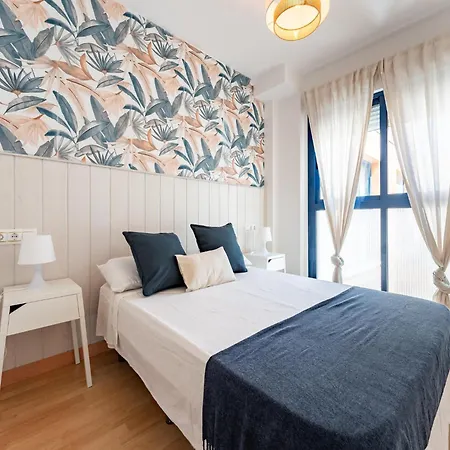 Faro's Citylights - Amazing Roof Terrace Holiday home Malaga